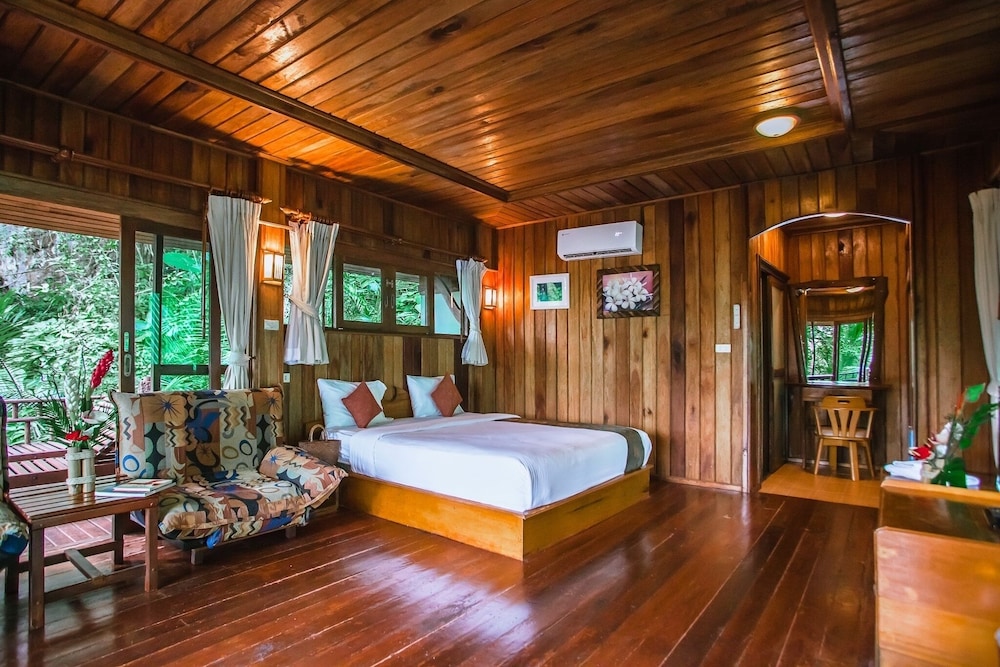 Tree House, Double Bed
