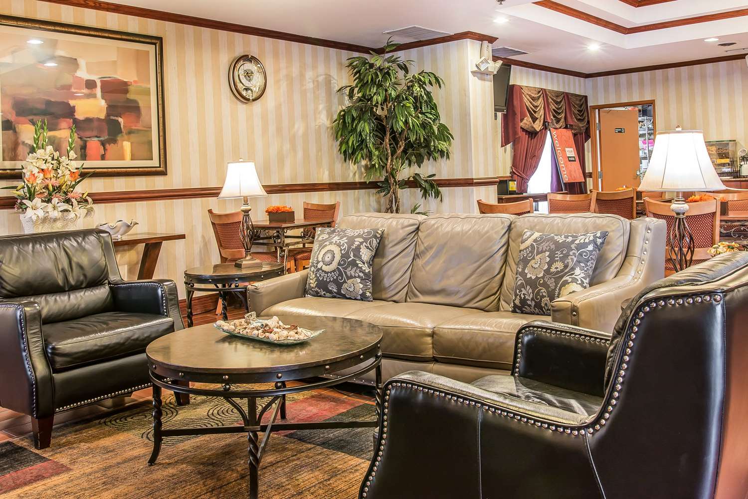 Quality Inn & Suites Ann Arbor Hwy 23 20/27