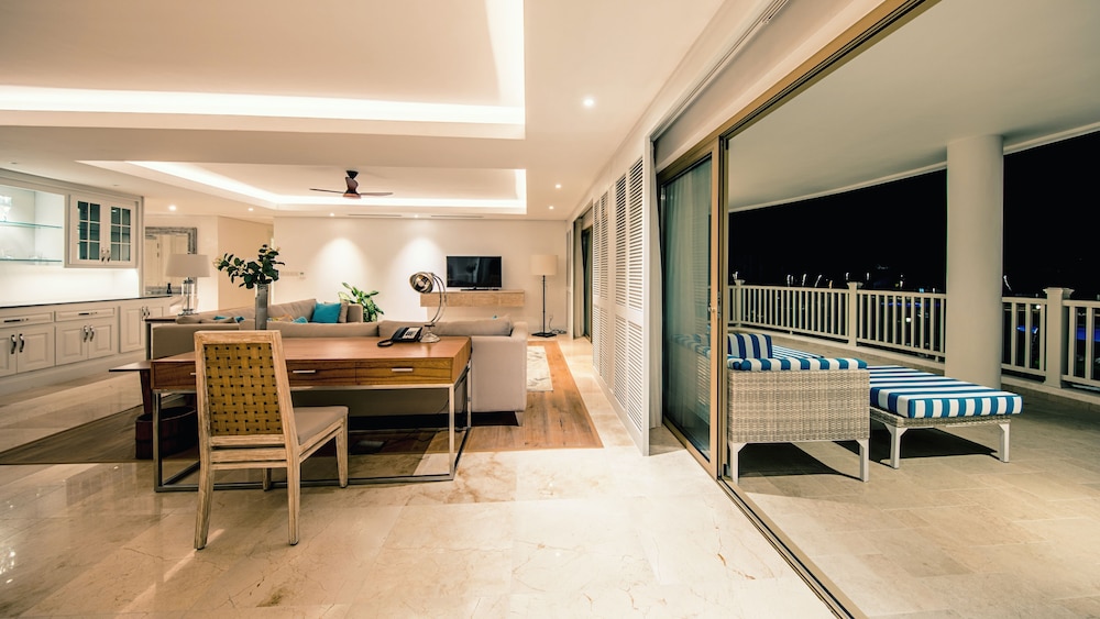 Hemingways Watamu 6/47