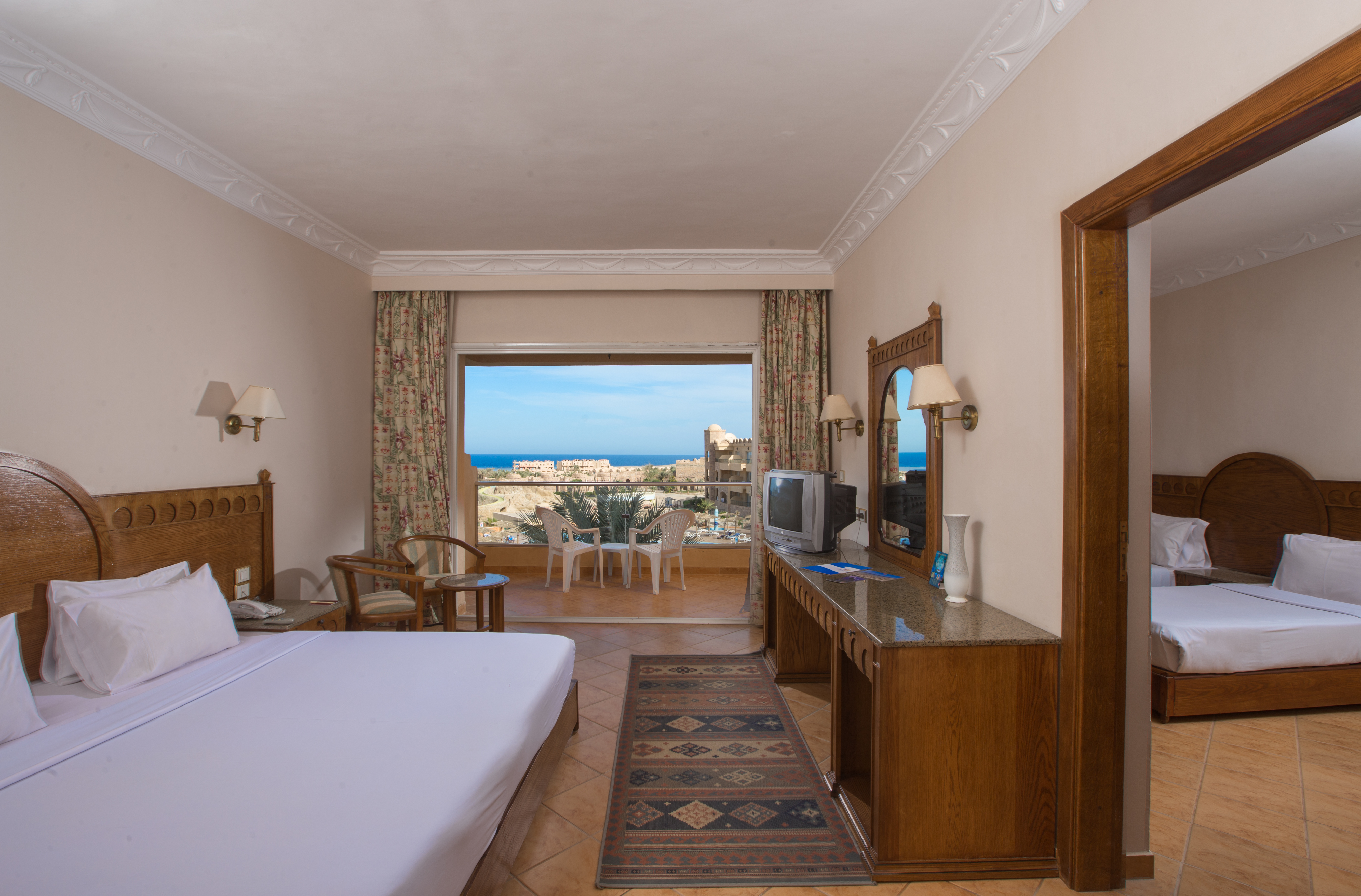 Family Suite (2 Interconnected rooms)