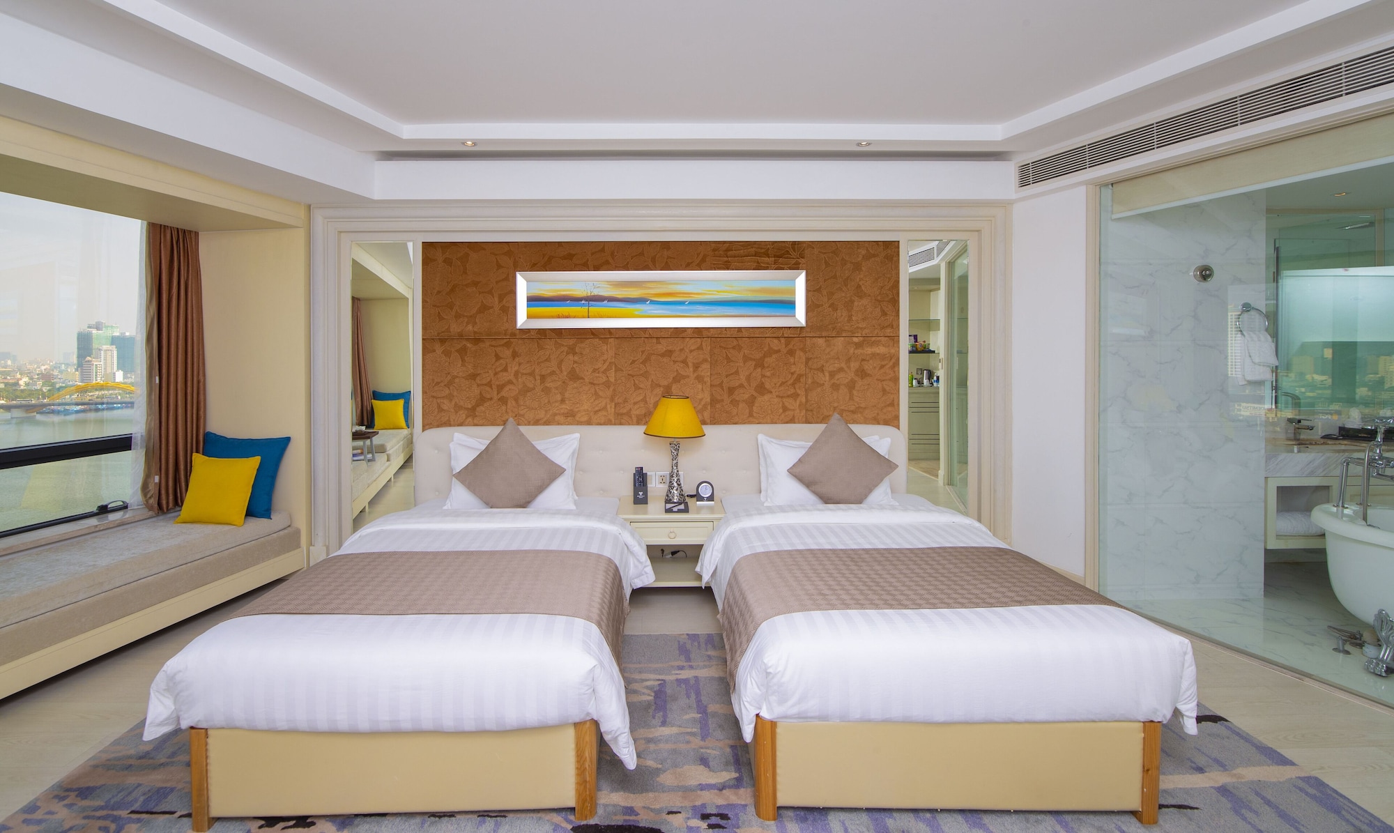 Junior Suite, Twin Beds, River Front