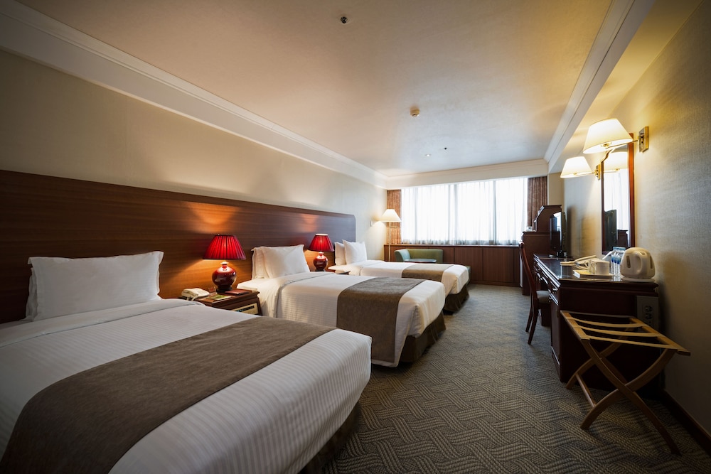 Koreana Hotel 14/64