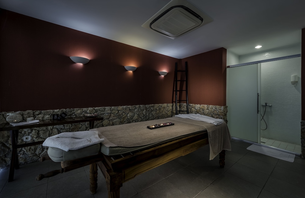 Diamond Deluxe Hotel Wellness Amp Spa Adults Only 45/76