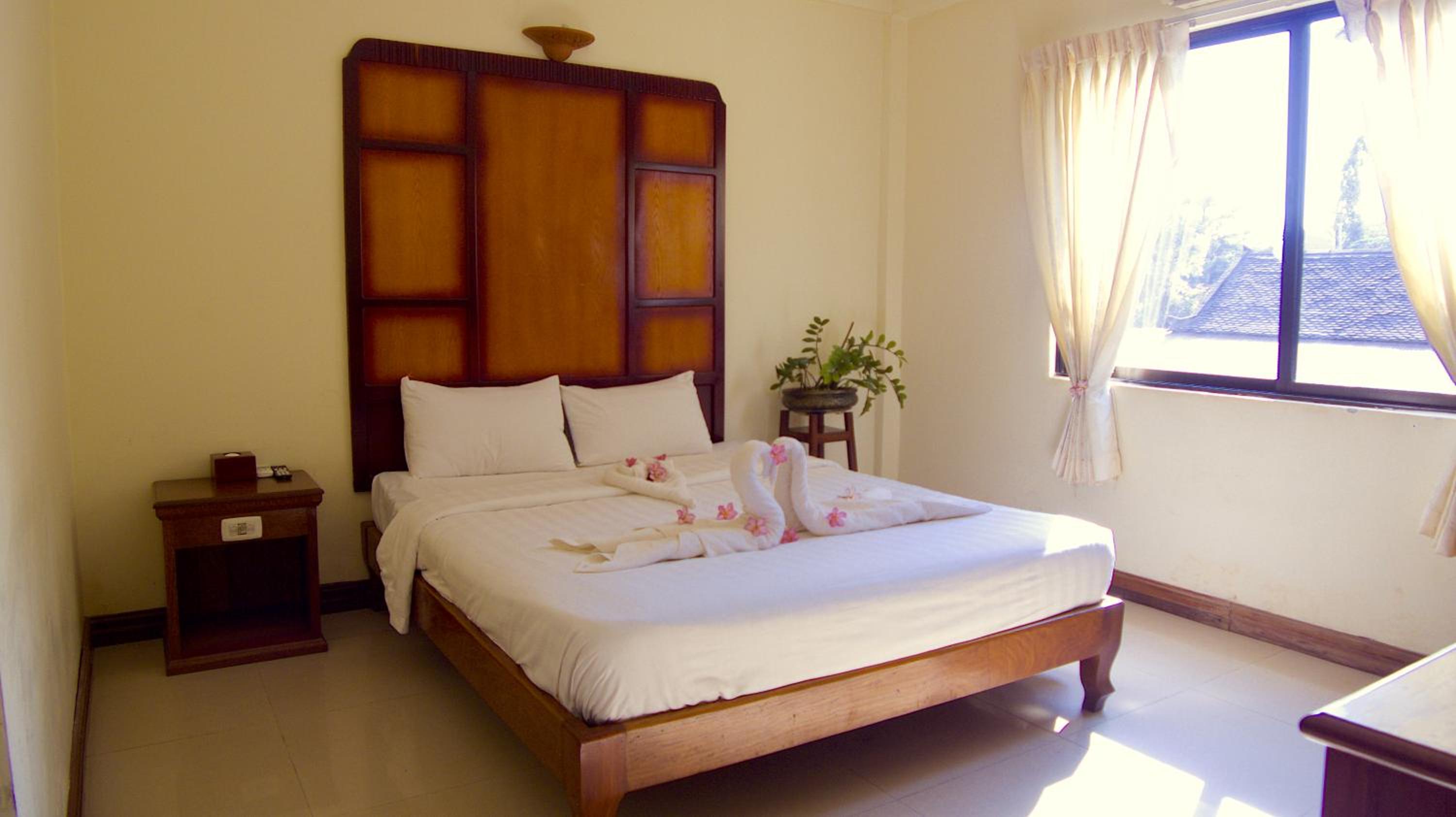 Room, with Fan