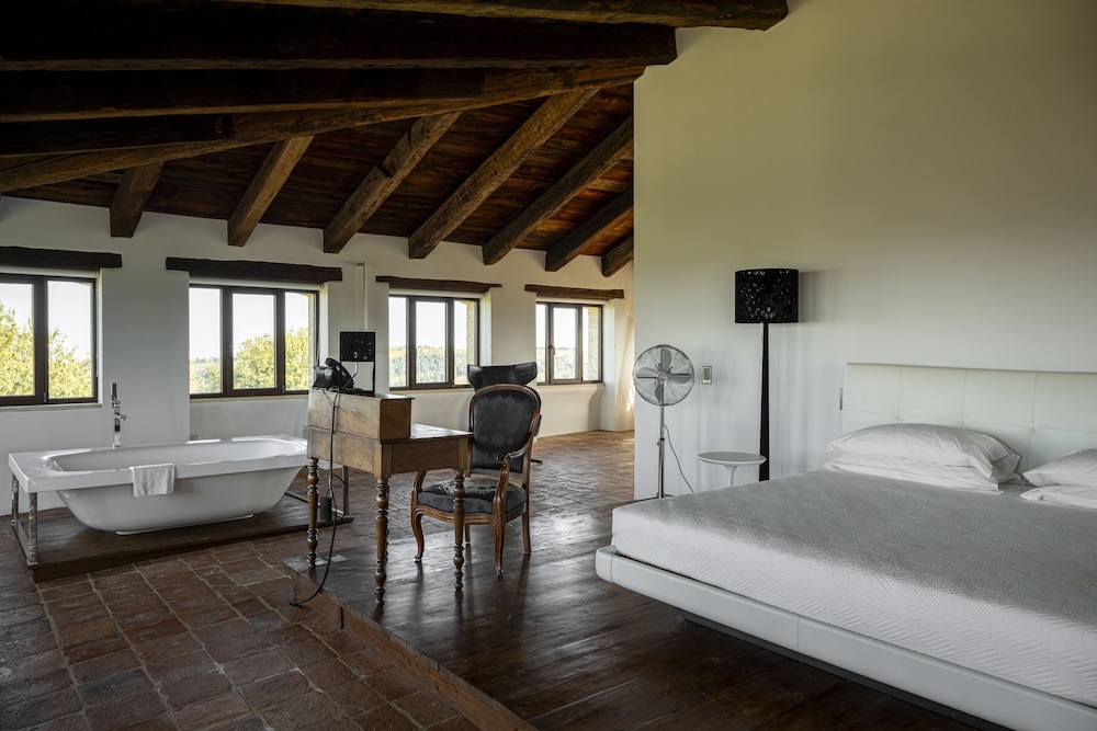 CASTELLO DI SEMIVICOLI 5/44