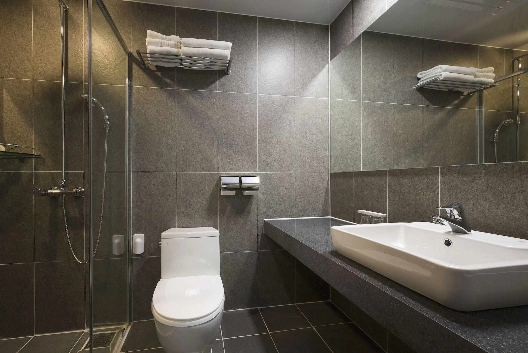 New Songtan Hotel 22/28