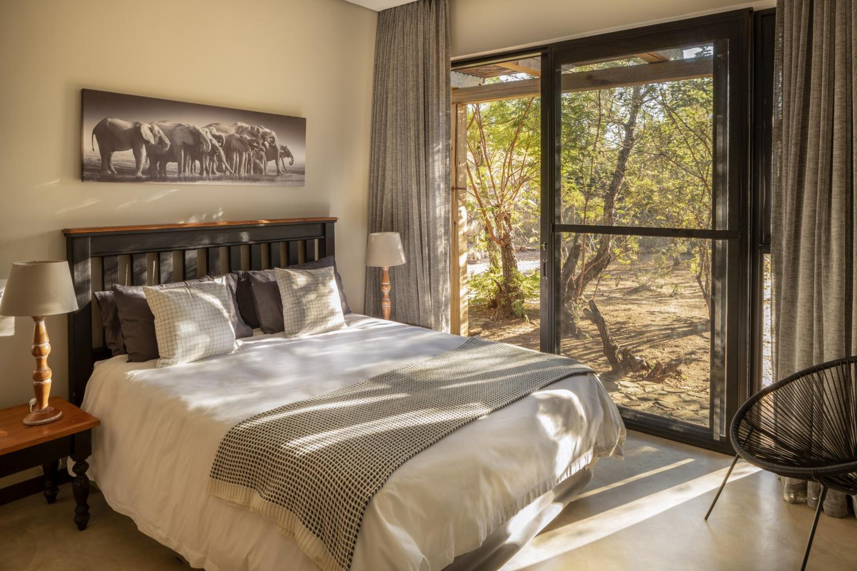 Rixile Kruger Lodge 2/30