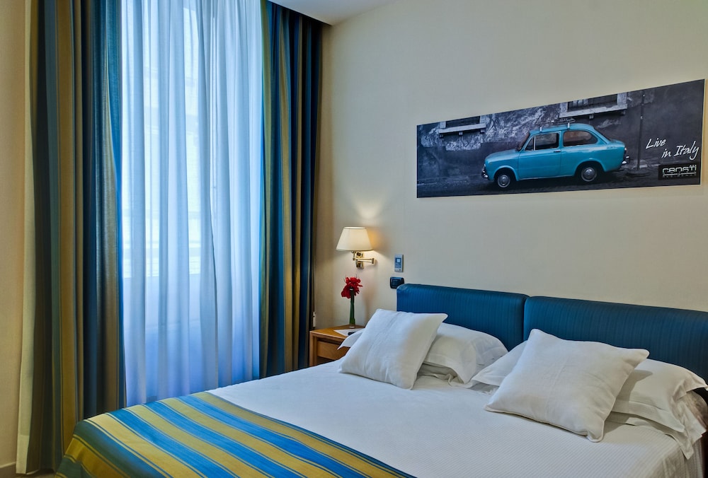 Crosti Hotel And Residence 15/45