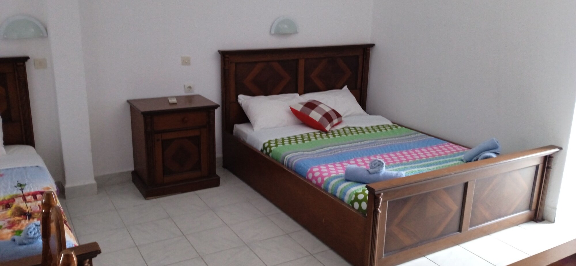 SUPERIOR, STUDIO, MULTIPLE BEDS, POOL VIEW, BALCONY