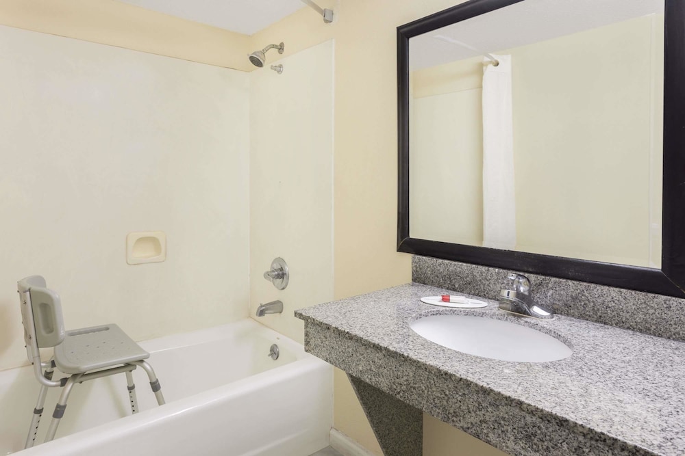 Super 8 by Wyndham Decatur/Lithonia/Atl Area 9/21
