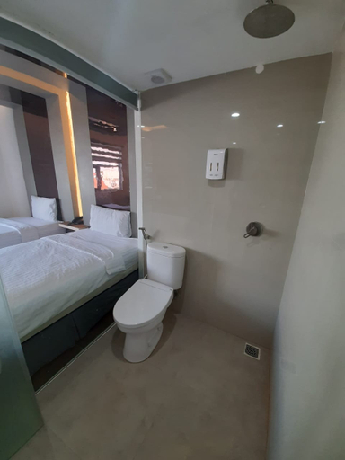 Hotel Surya Pantai Losari Makassar 11/11
