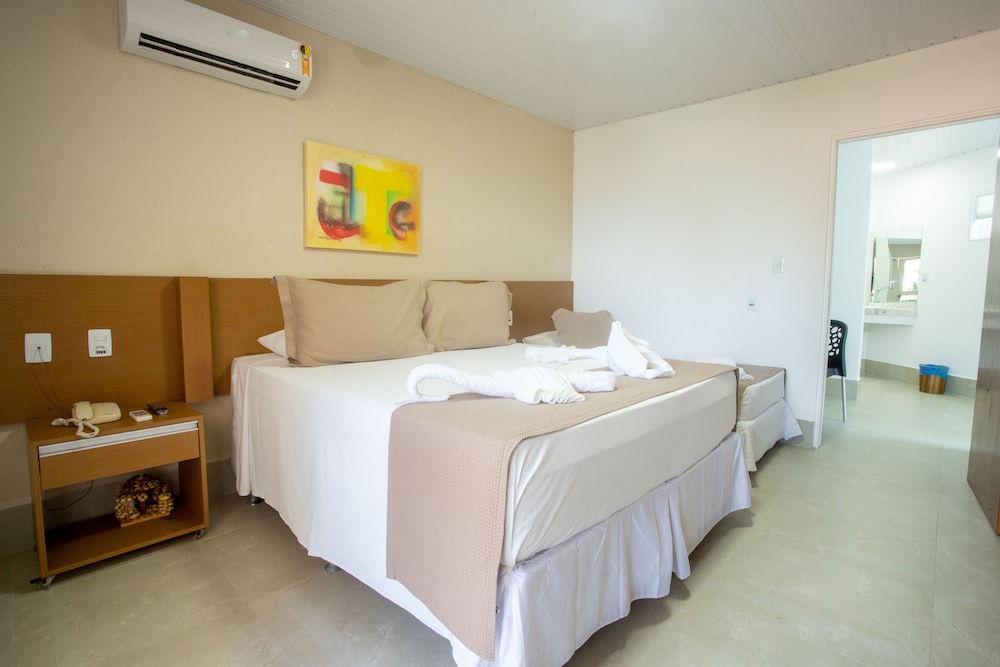 Croa Mares Hotel 9/60