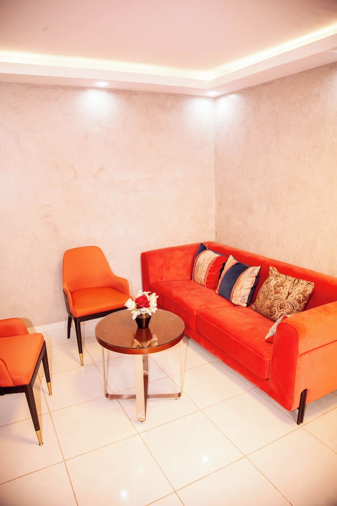 Minotel Les Flamboyants 27/50