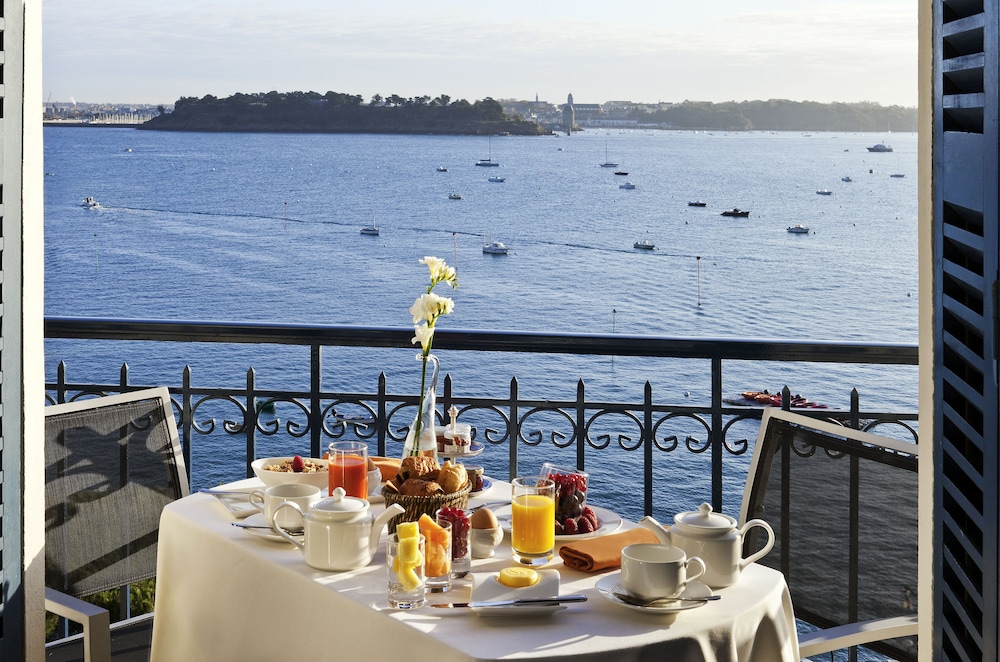 Hotel Barriere Le Grand Hotel Dinard 68/83