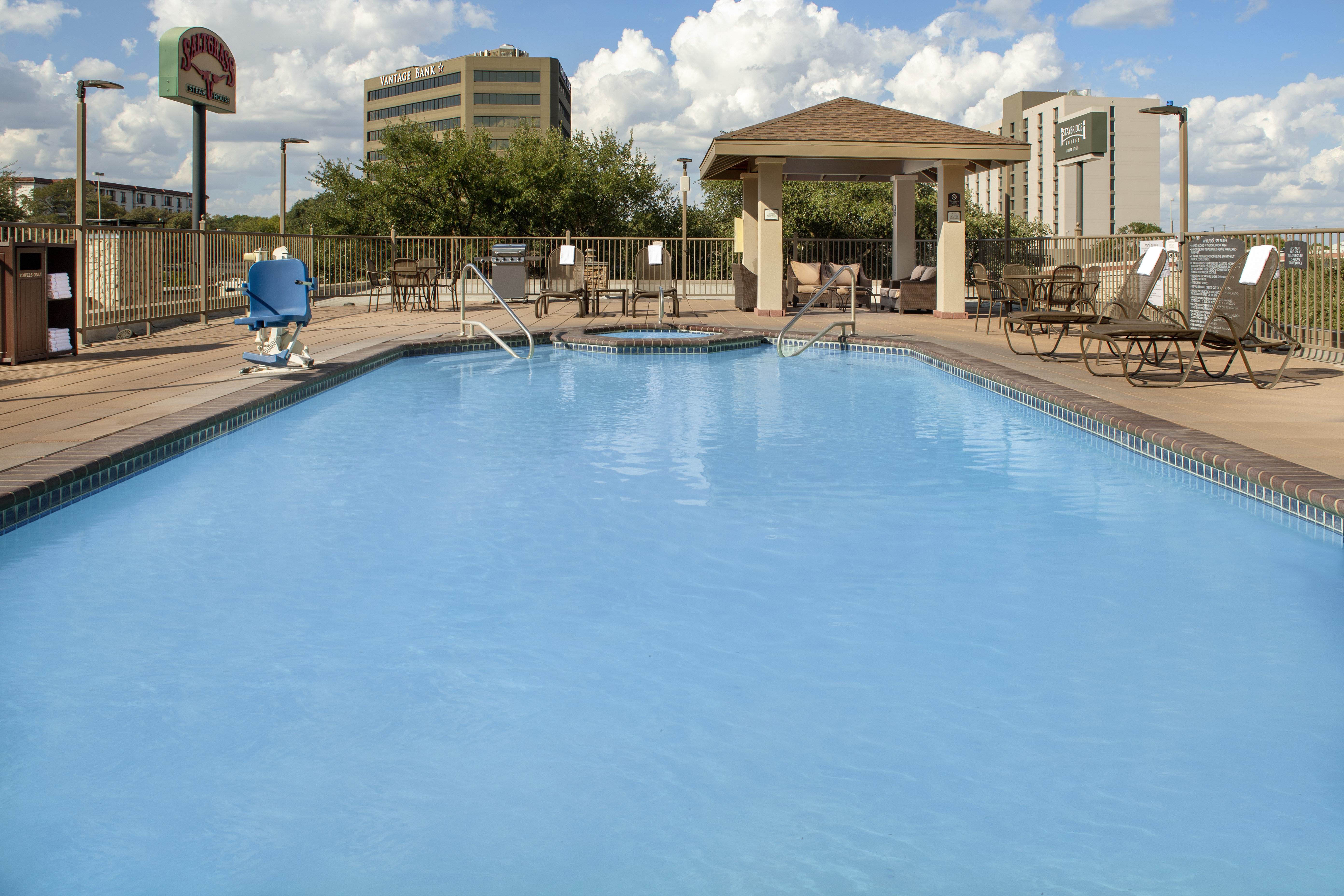 Staybridge Suites San Antonio-Airport 24/56