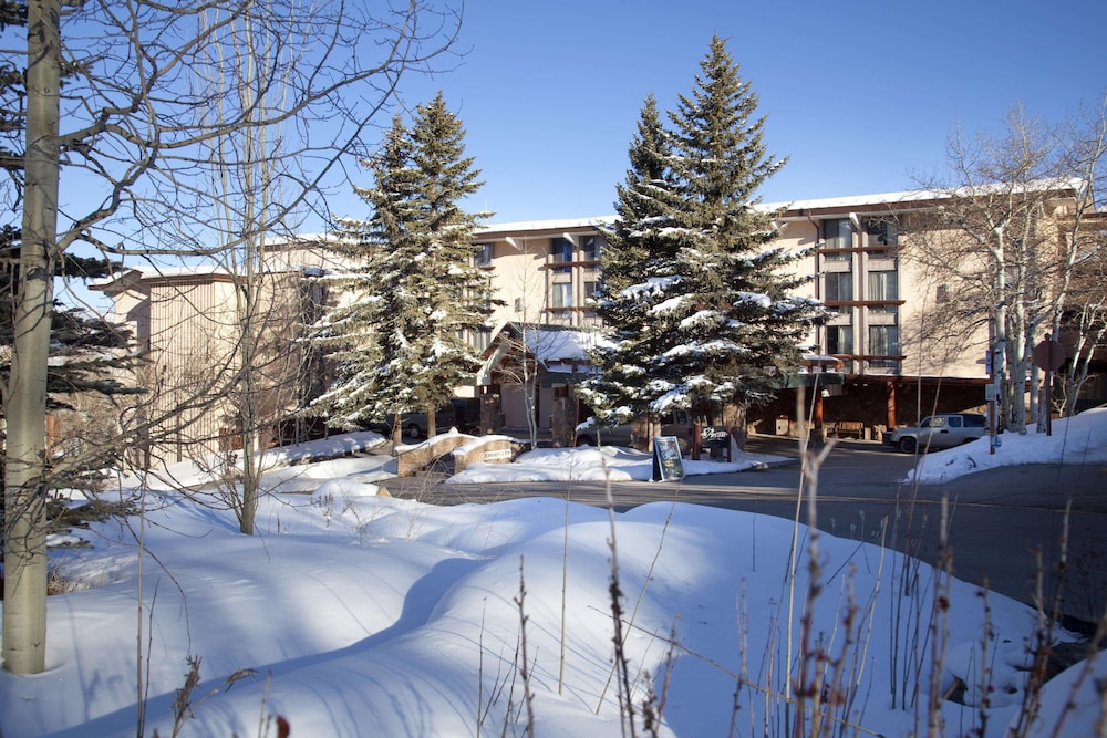 The Stonebridge Inn A Destination Hotel 17/45
