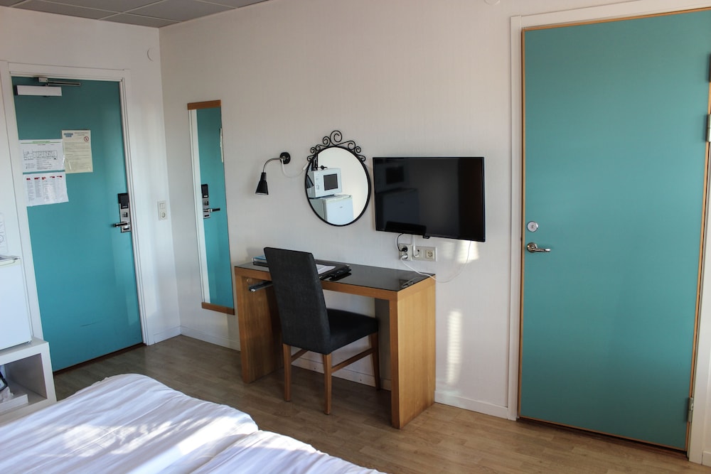 Euroway Hotel 29/50