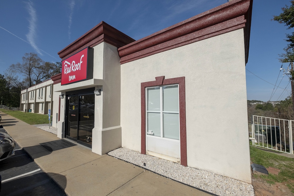 Red Roof Inn Raleigh North-Crabtree Mall/Lenovo Center 6/34