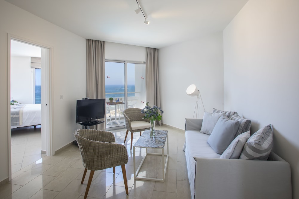 Leonardo Plaza Cypria Maris Beach Hotel And Spa - Adults Only 47/63