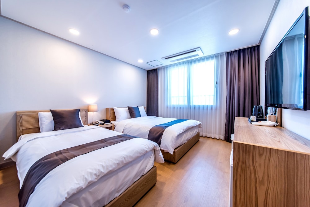 Zamong Hotel 23/48