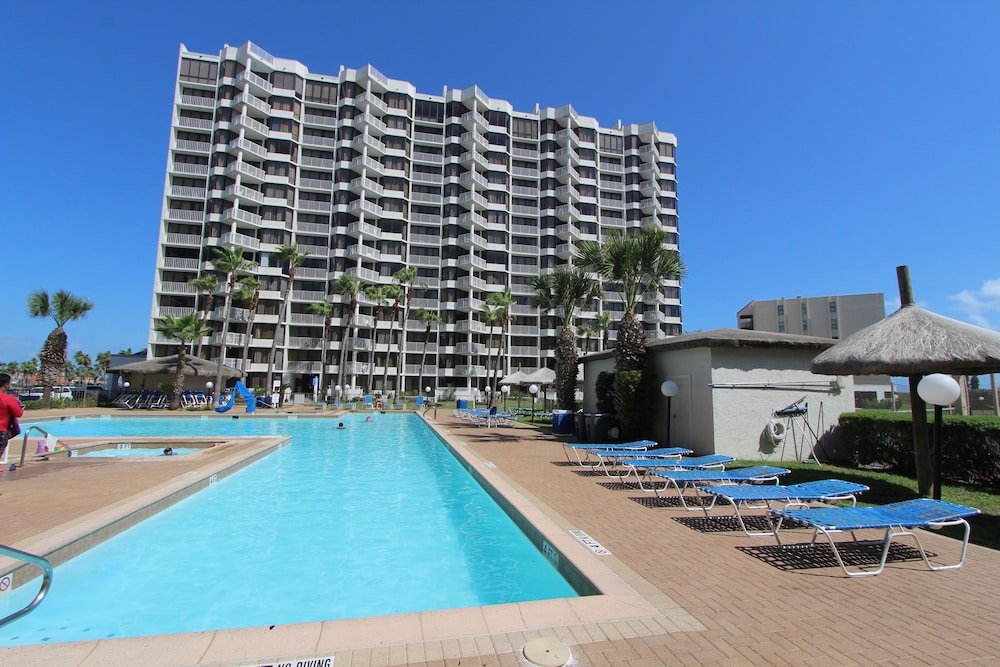 Royale Beach and Tennis Club, a VRI resort 5/49