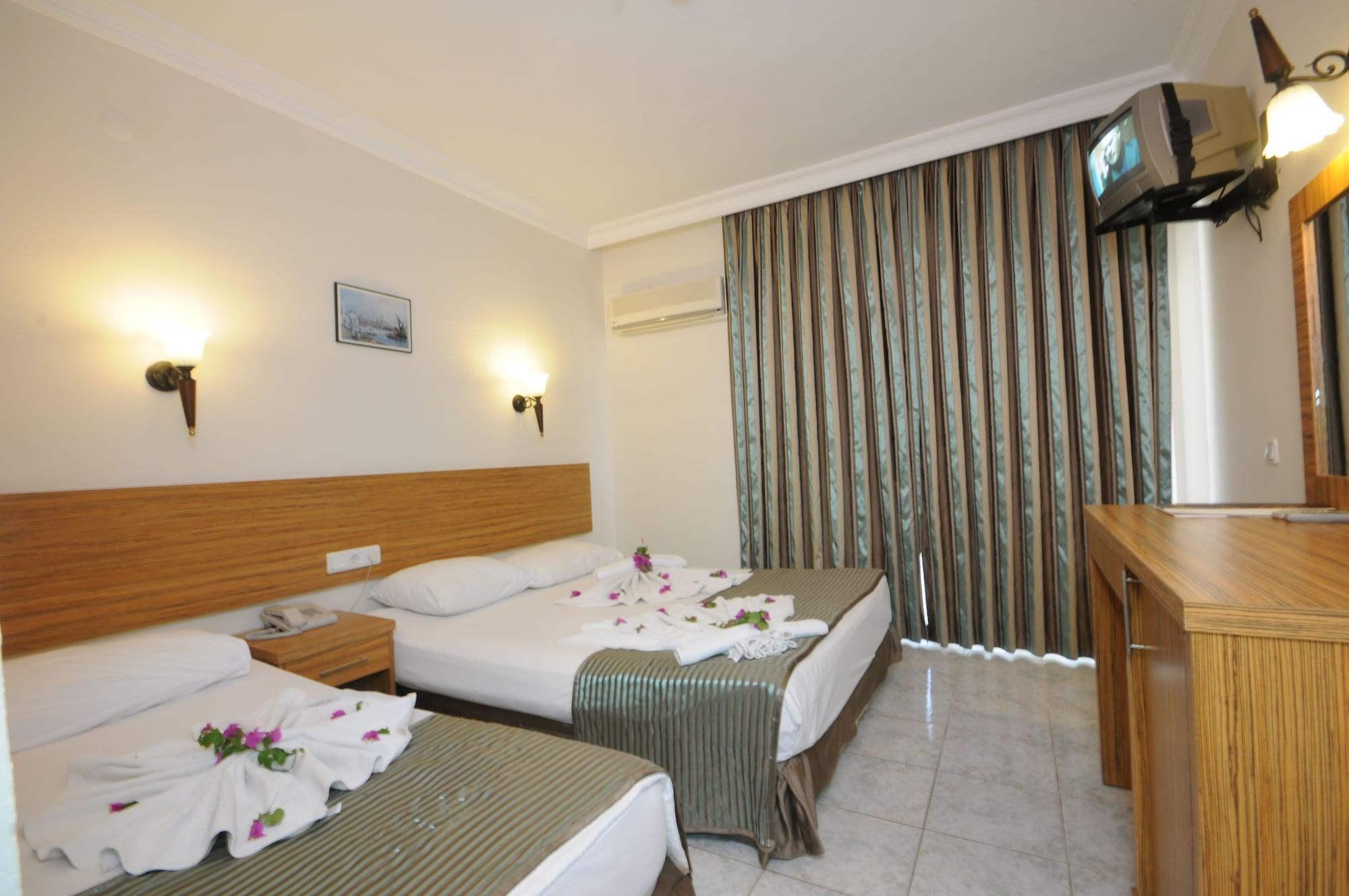 Mert Seaside Hotel 12/50
