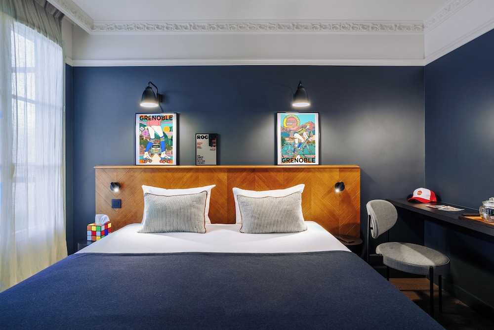 Room at RockyPop Grenoble, GRENOBLE