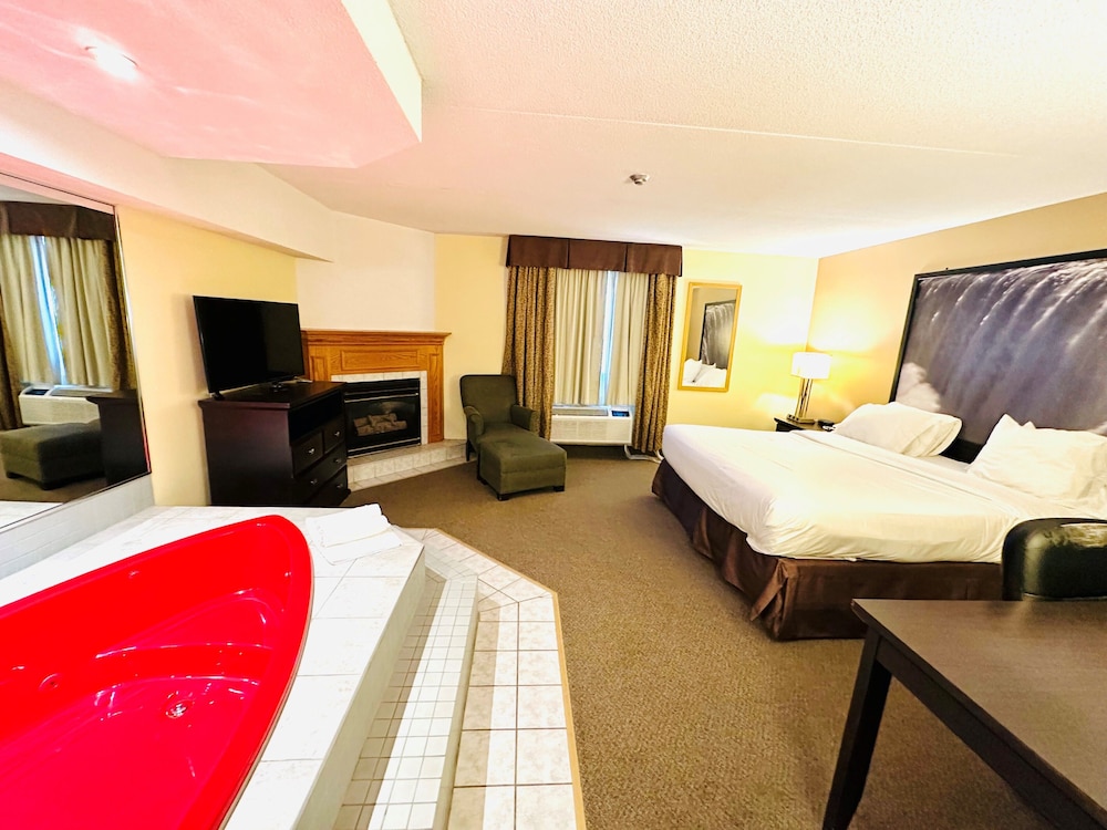DELUXE, KING BED