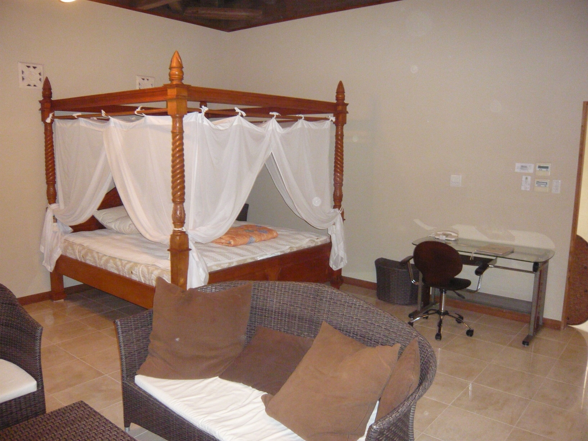 Suite, Queen Bed, Ocean Front، Eco Village Iriomote 2/10