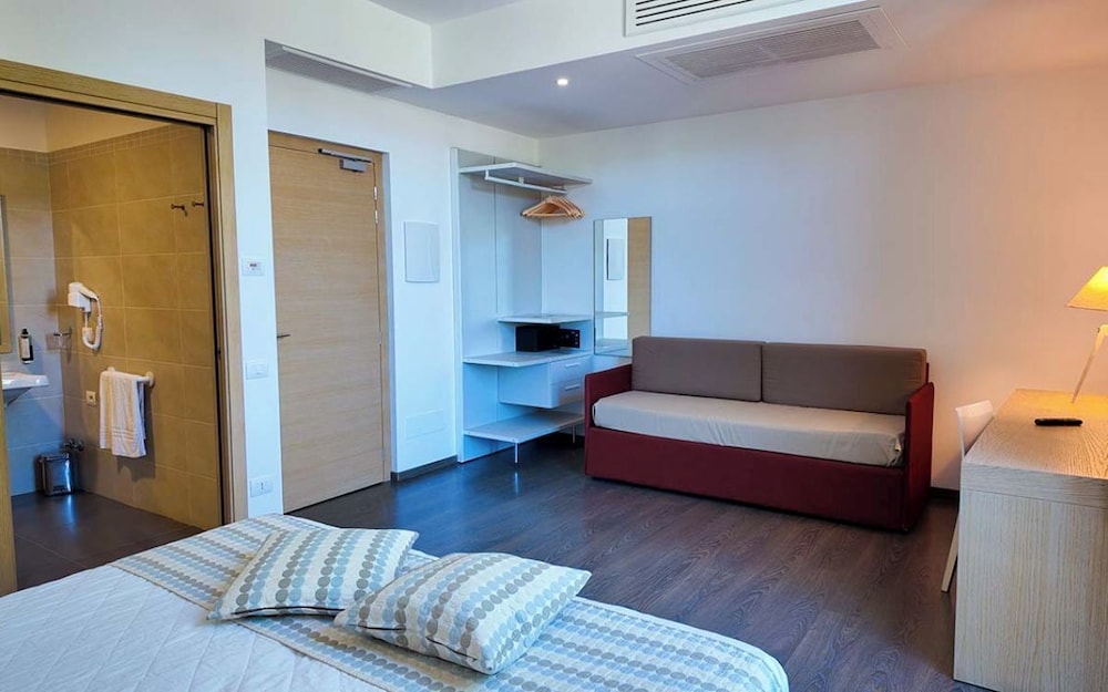 Hotel Club Torre Salinas - Adults Only 10/50