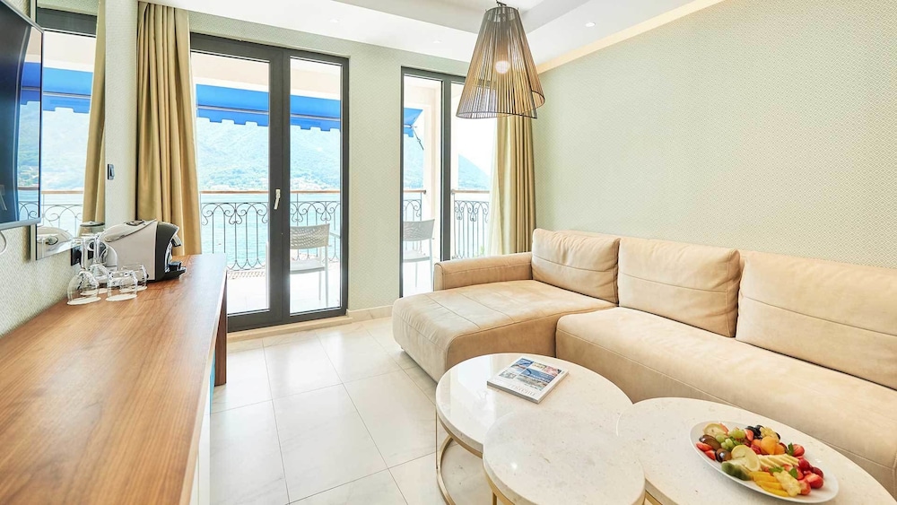 Huma Kotor Bay Hotel & Villas 52/79