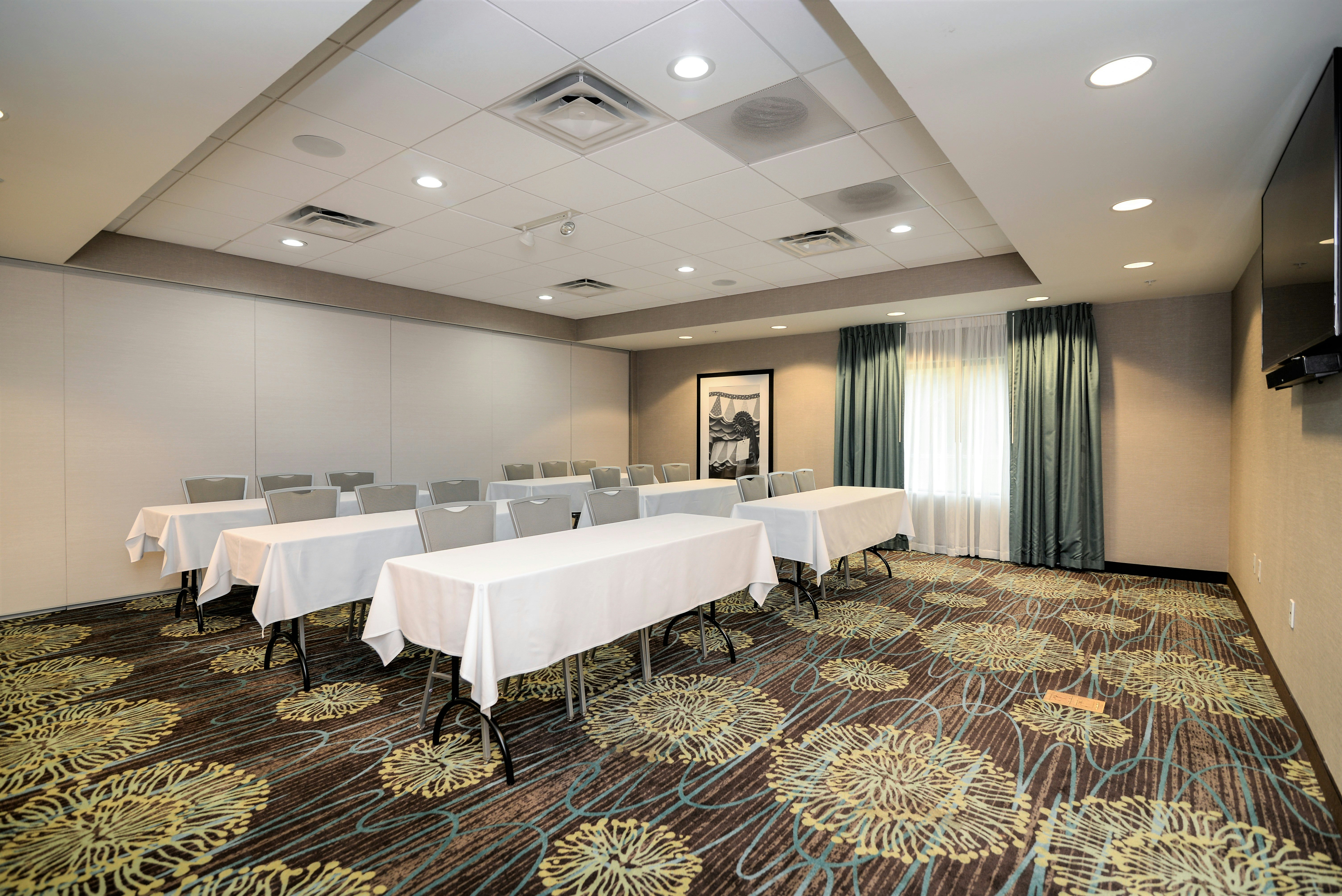 Hampton Inn Brighton Mi 53/60