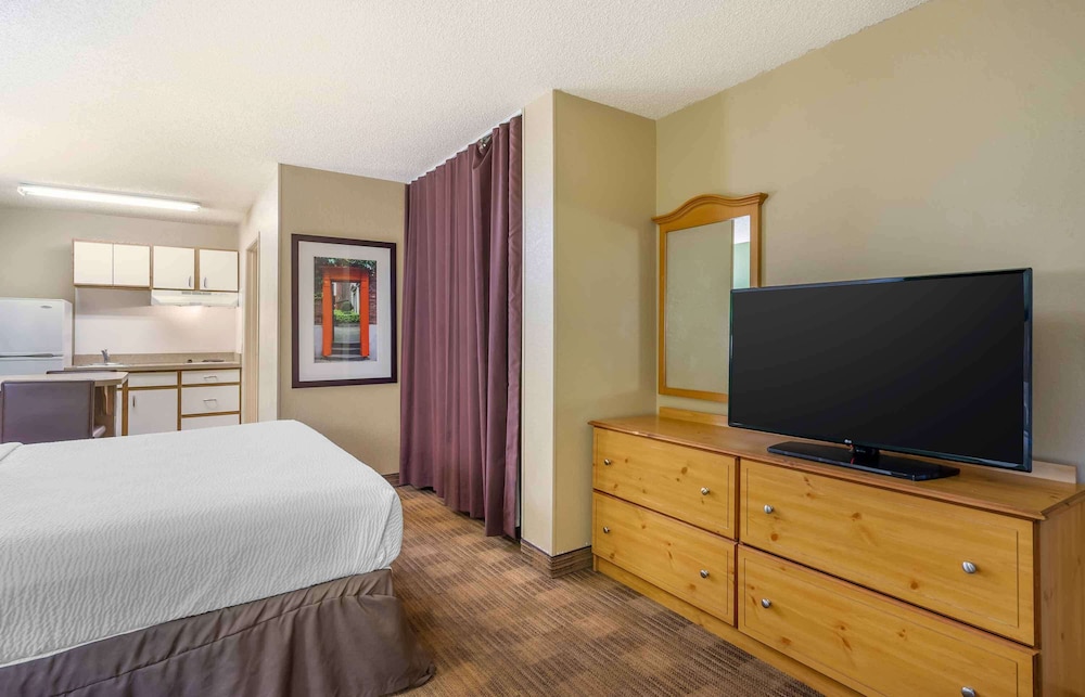 Extended Stay America - Tampa - Brandon 29/47