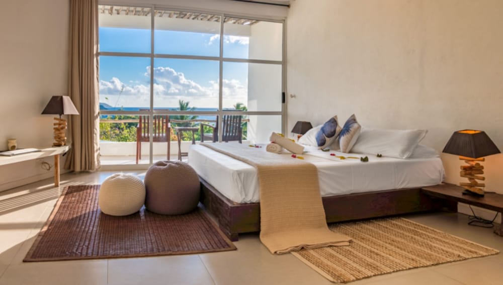 Bliss Hill Secret Garden Hotel 58/71