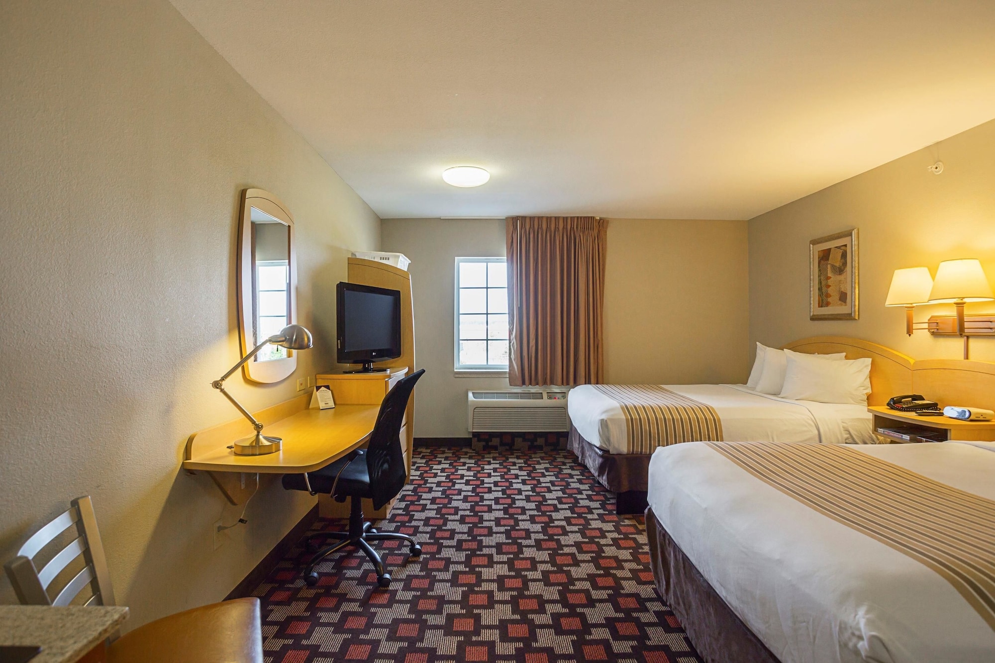 Efficiency, Suite, 2 Queen Beds, Accessible، Birch Hill Suites Clarksville 3/4