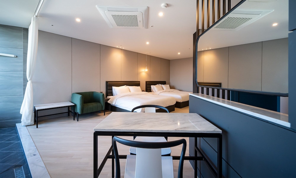 Hotel Ohevday 14/50