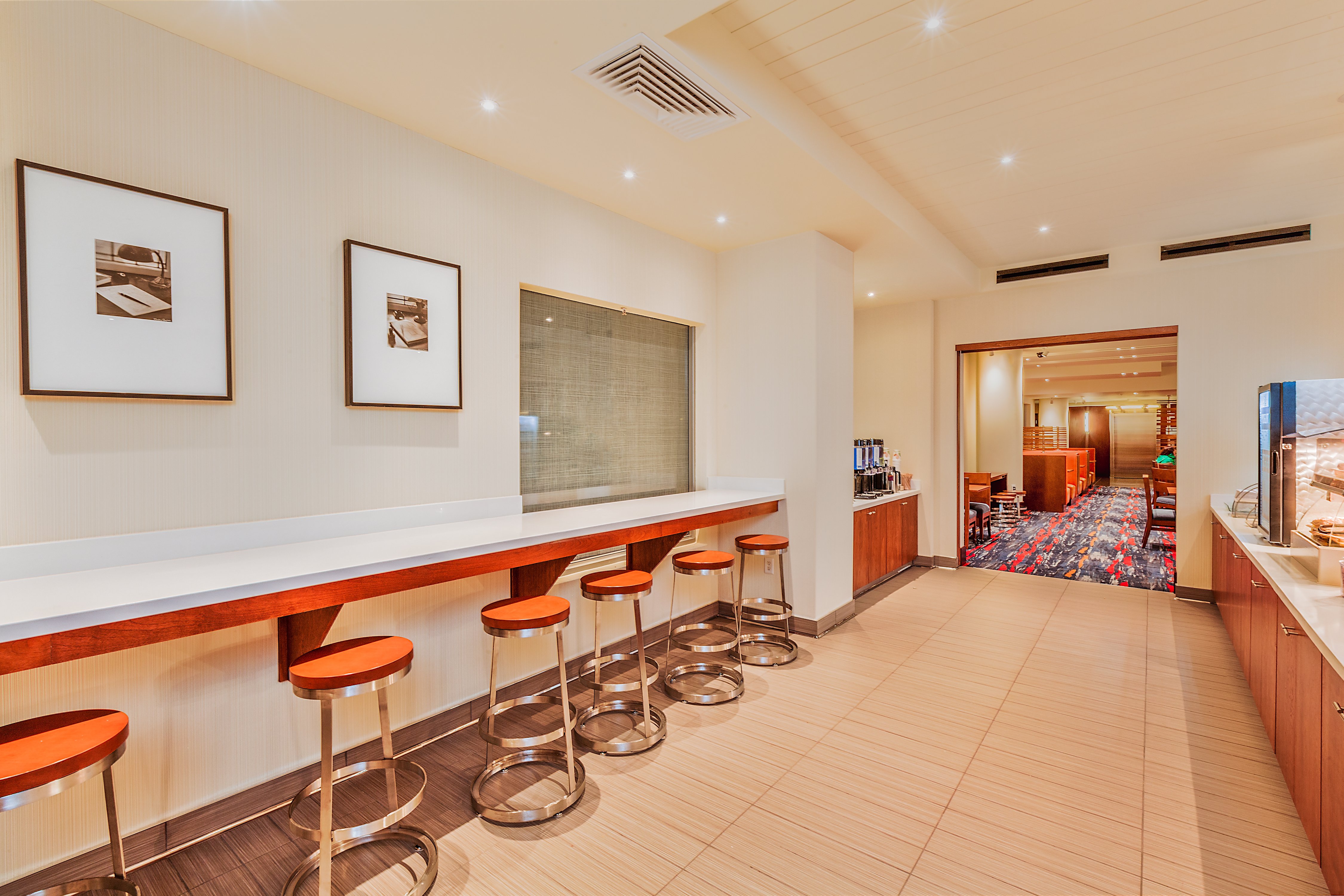 Holiday Inn Express and Suites Fishermans Wharf 33/59