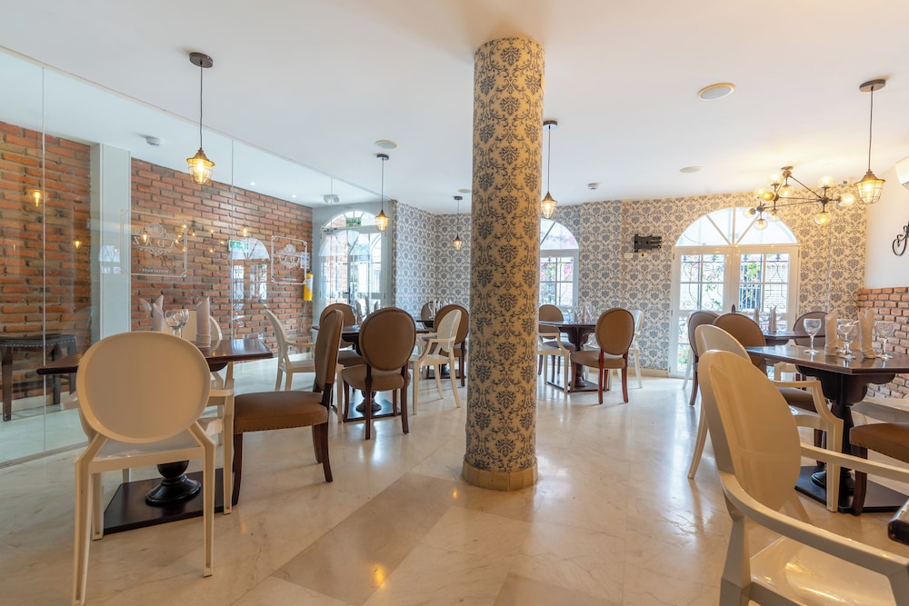 Hotel Boutique Adaz 44/51