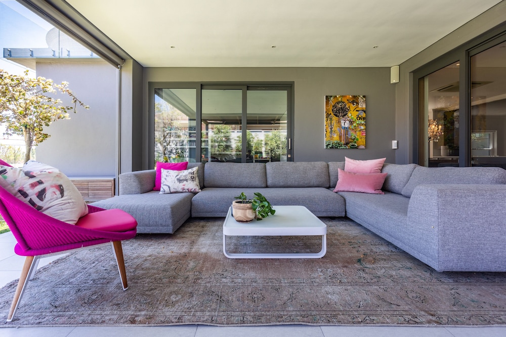 The Clarendon - Fresnaye 34/50