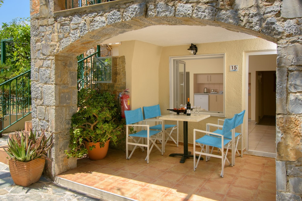 Ammoudara Beach Hotel Apartments 41/67