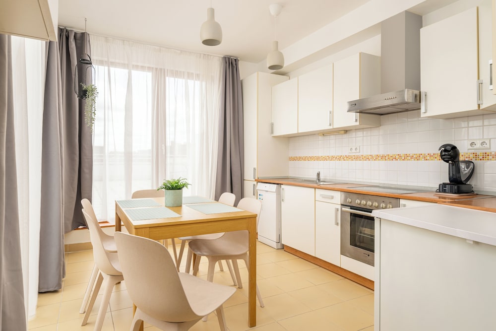 Central Passage Apartments 50/72
