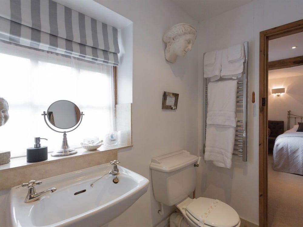 Blounts Court Farm - B&B 30/35