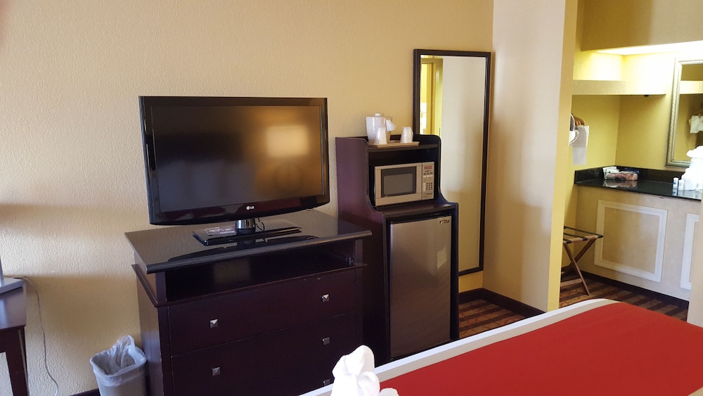 Best Western Flagship Inn 16/30