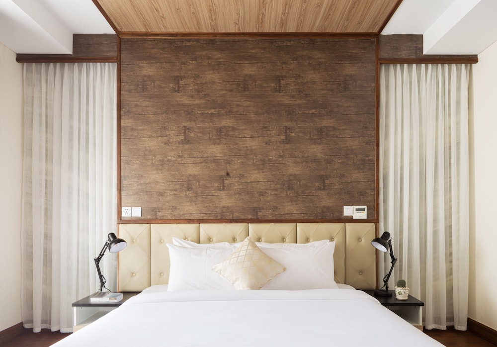 LCS Hotel & Apartment 15/64