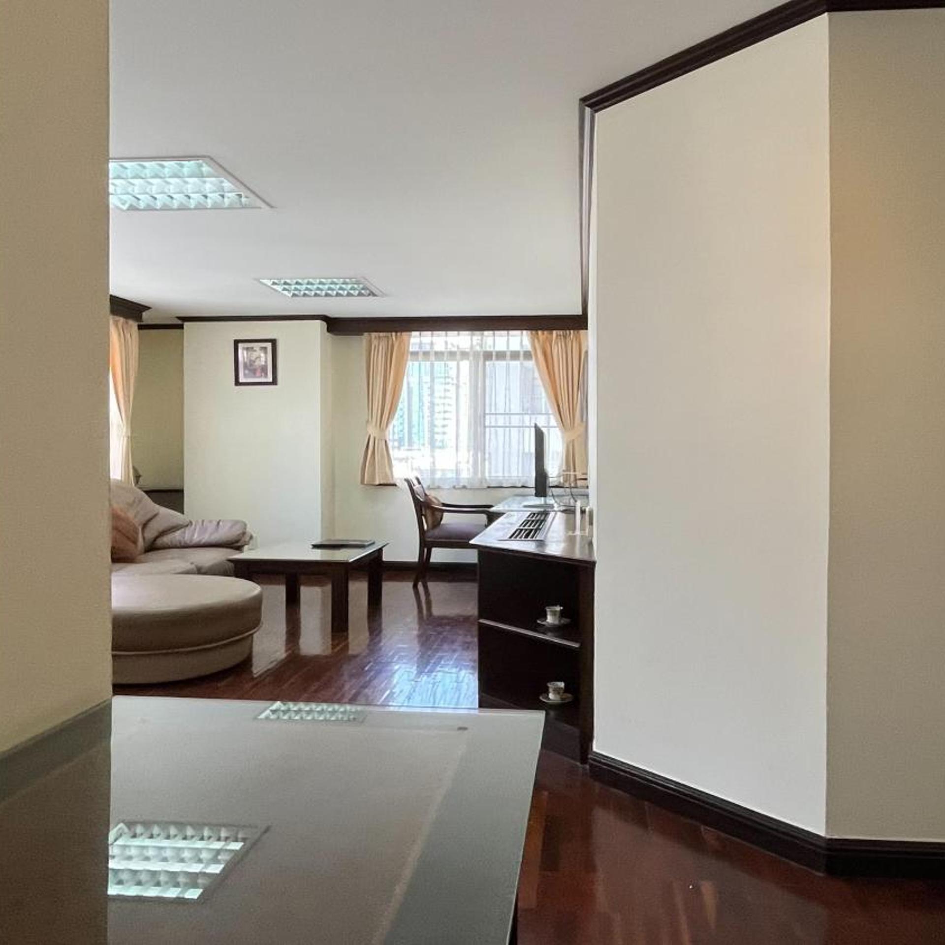 غرفة بسريرين منفصلين، Yellow Ribbon Hills Boutique Suites 5/8