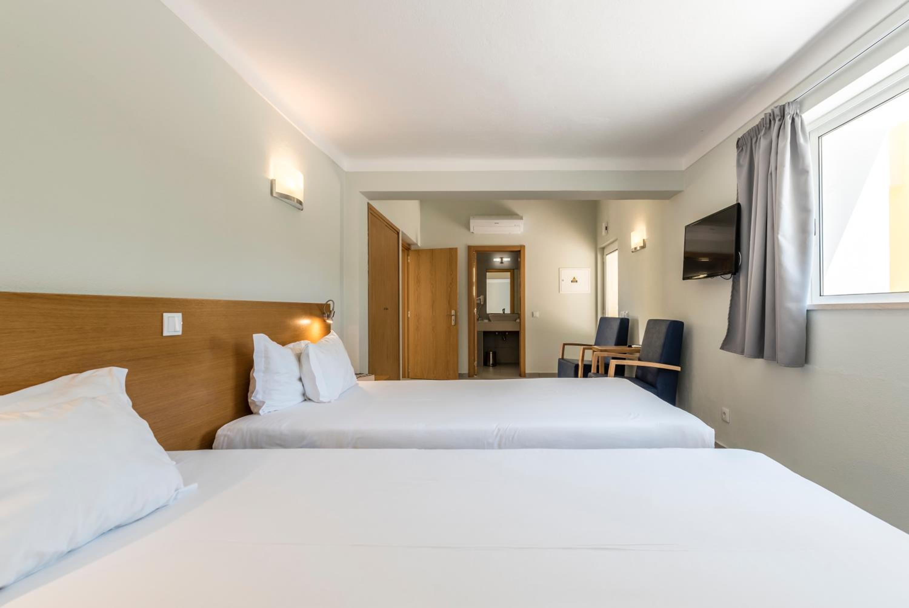 3 BEDROOMS, SUPERIOR, VILLA