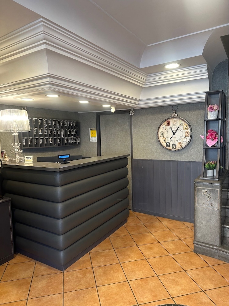 Smart station hotel 3/16
