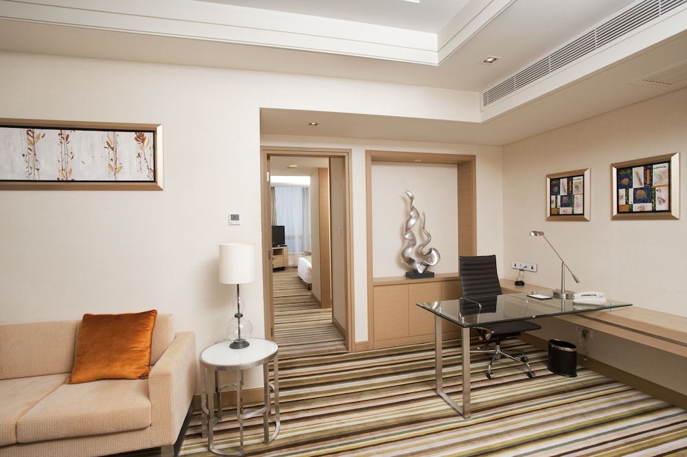 Holiday Inn Tianjin Riverside 39/79