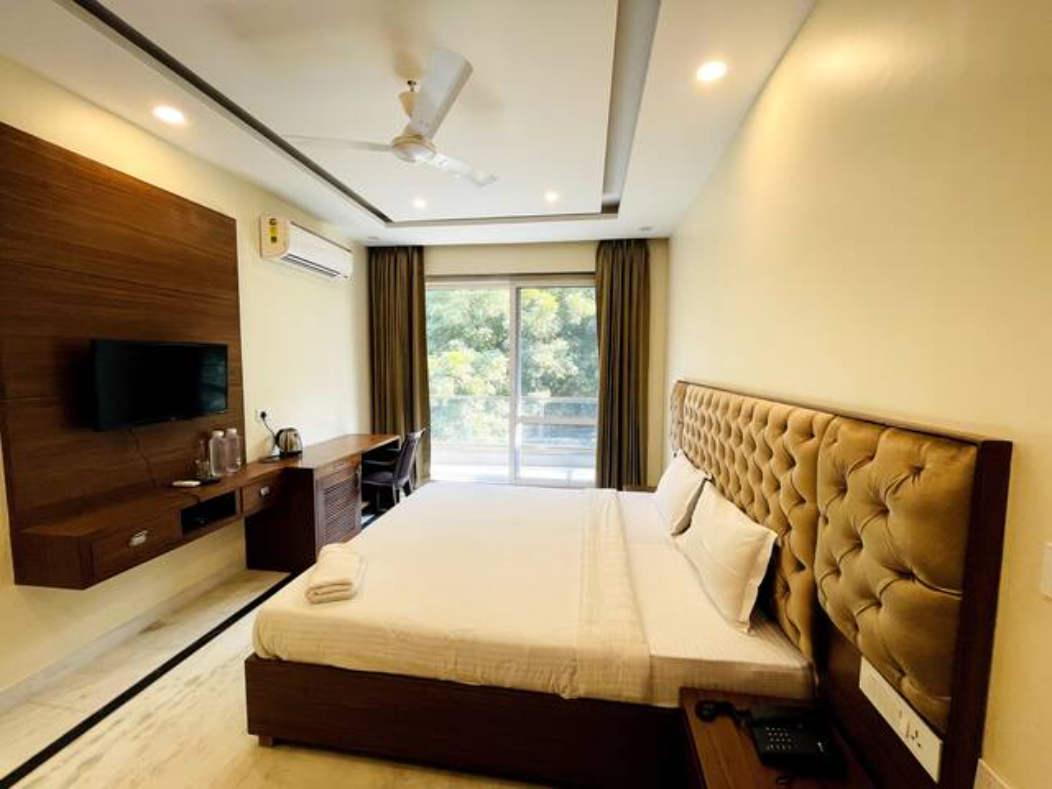 JMD Luxury Homes 12/19