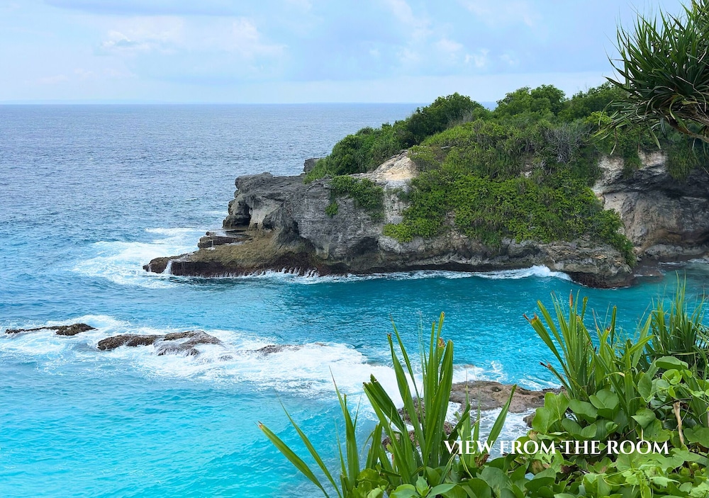ARNA Suites and Ocean Lounge 33/46